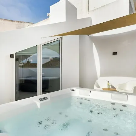 Villa Charm,elegance Jacuzzi Historical Center Lagos