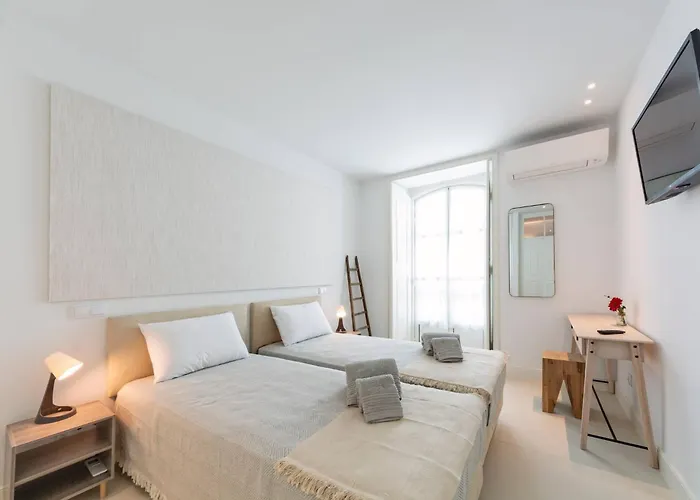 Luxury Historic House With Private Jacuzzi 别墅